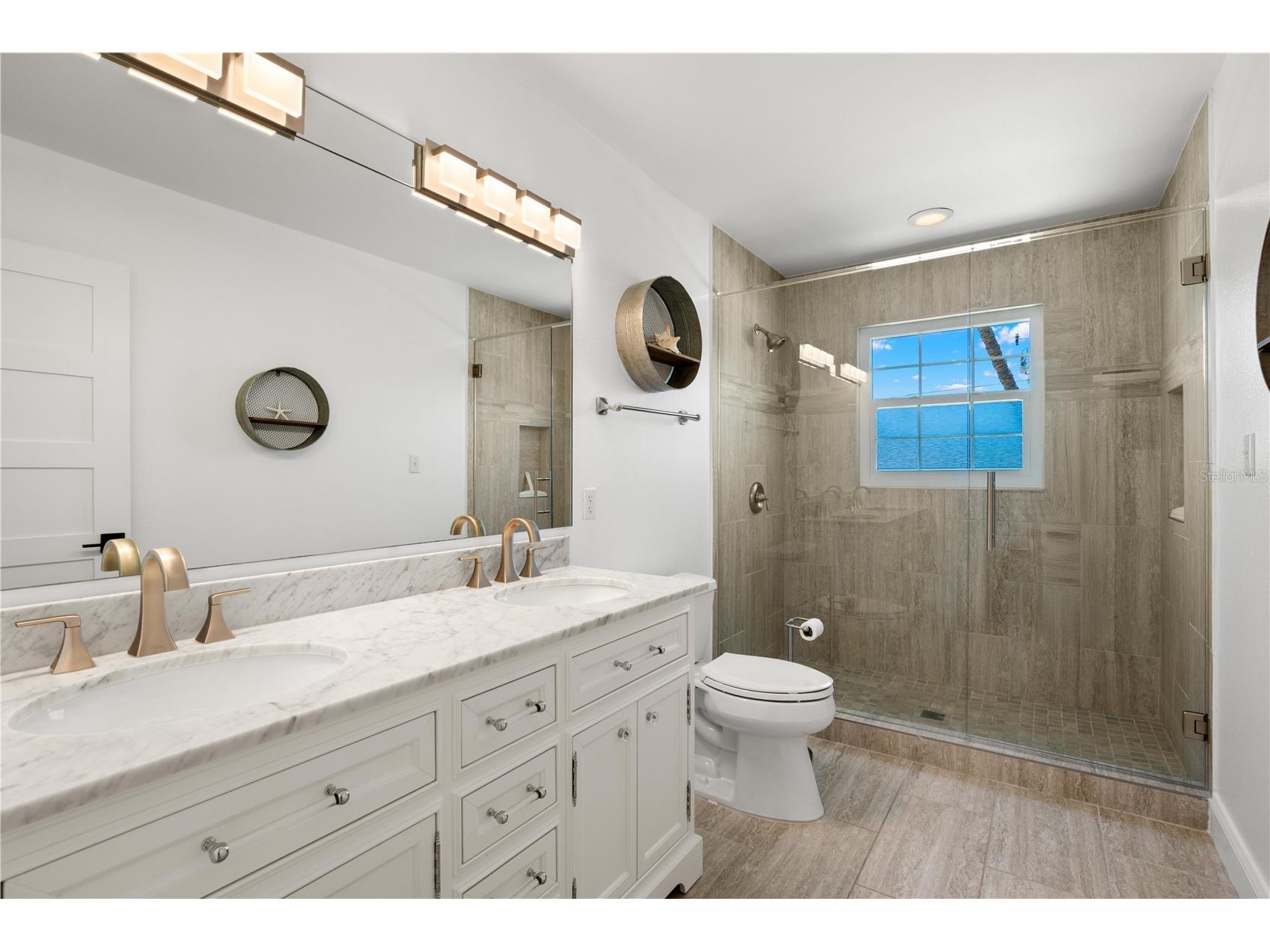 819 Bay Esplanade Clearwater Beach FL 33767 - MANDALAY CHANNEL TB8518596 image52