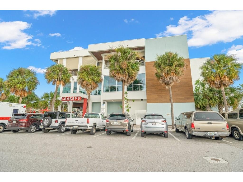 819 Bay Esplanade Clearwater Beach FL 33767 - MANDALAY CHANNEL TB8518596 image89
