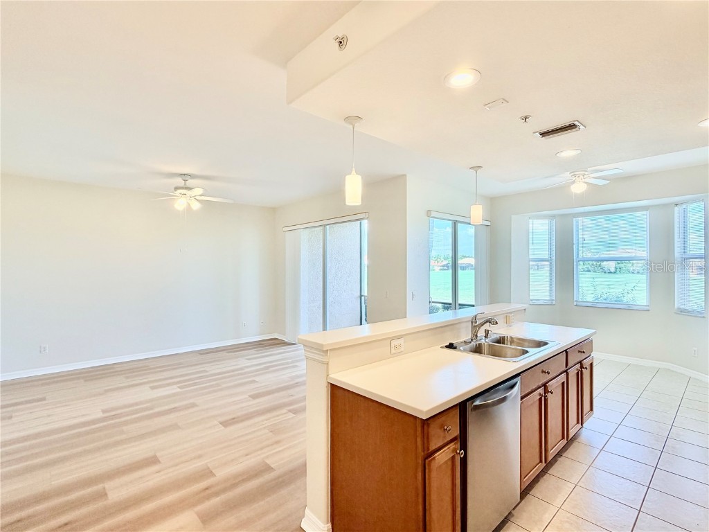 819 Fairwaycove Lane #102 Bradenton FL 34212 A4673484 image11