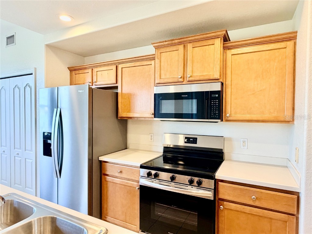 819 Fairwaycove Lane #102 Bradenton FL 34212 A4673484 image13