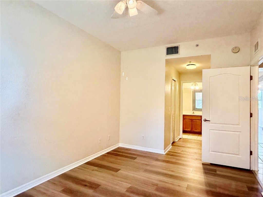 819 Fairwaycove Lane #102 Bradenton FL 34212 A4673484 image24