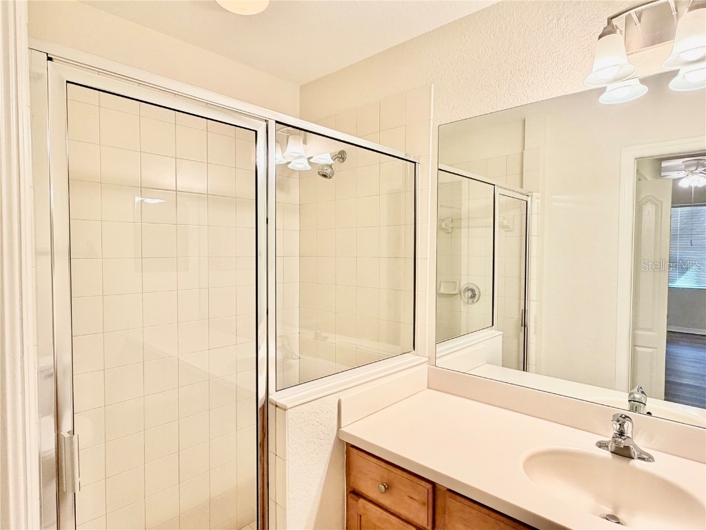 819 Fairwaycove Lane #102 Bradenton FL 34212 A4673484 image29