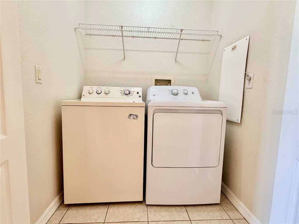 819 Fairwaycove Lane #102 Bradenton FL 34212 A4673484 image37