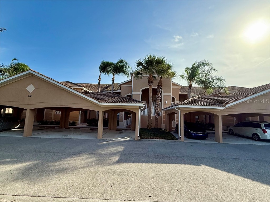 819 Fairwaycove Lane #203 Bradenton FL 34212 A4672938 image1