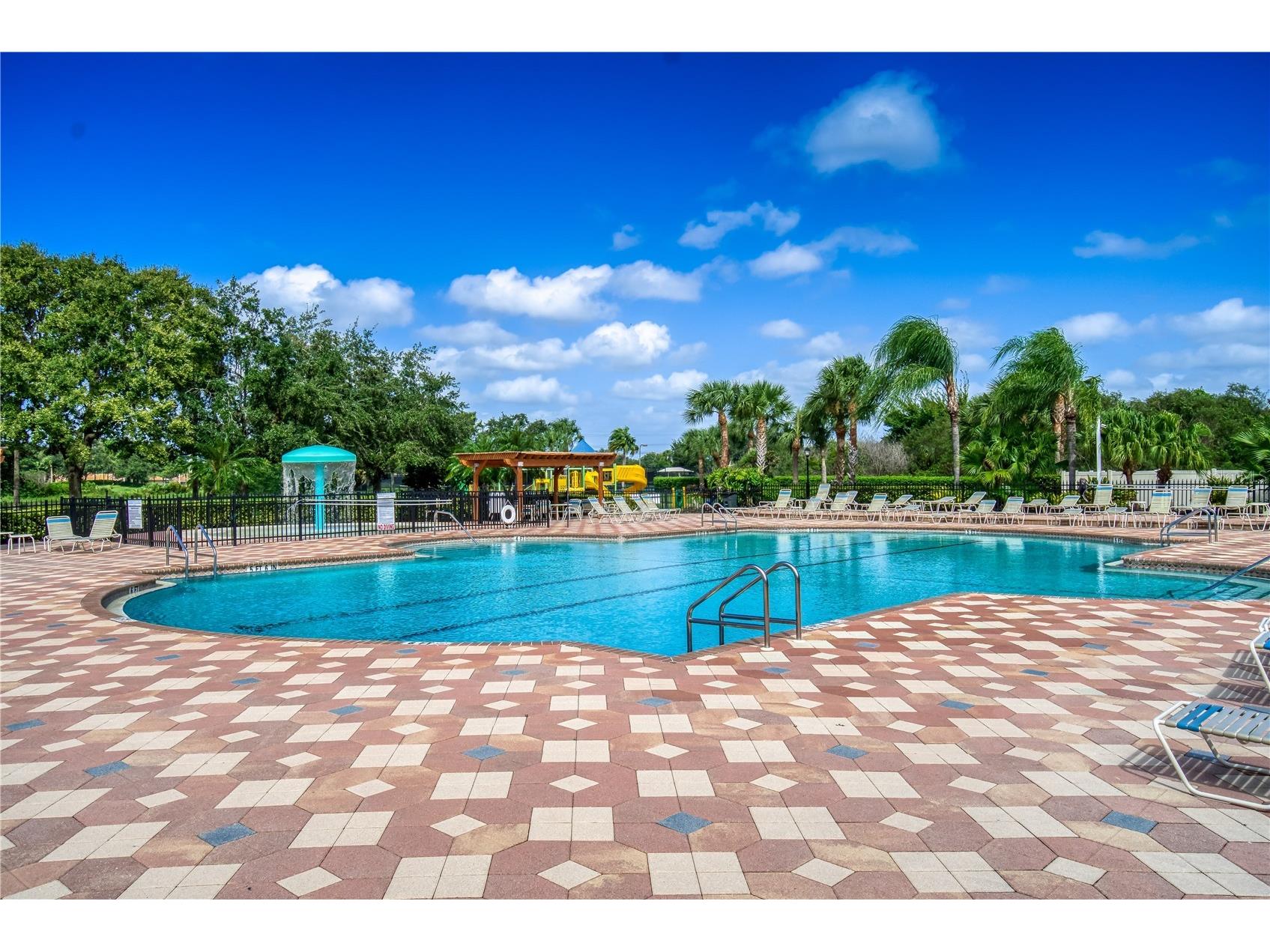 819 Fairwaycove Lane #203 Bradenton FL 34212 A4685284 image10