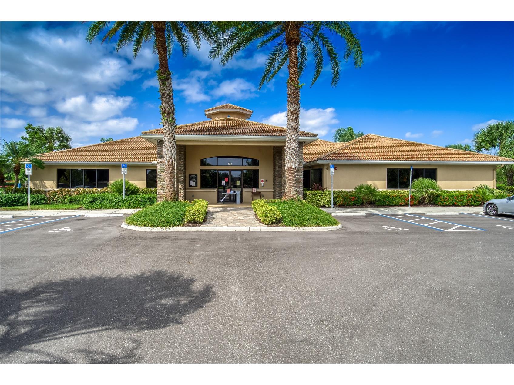819 Fairwaycove Lane #203 Bradenton FL 34212 A4685284 image24