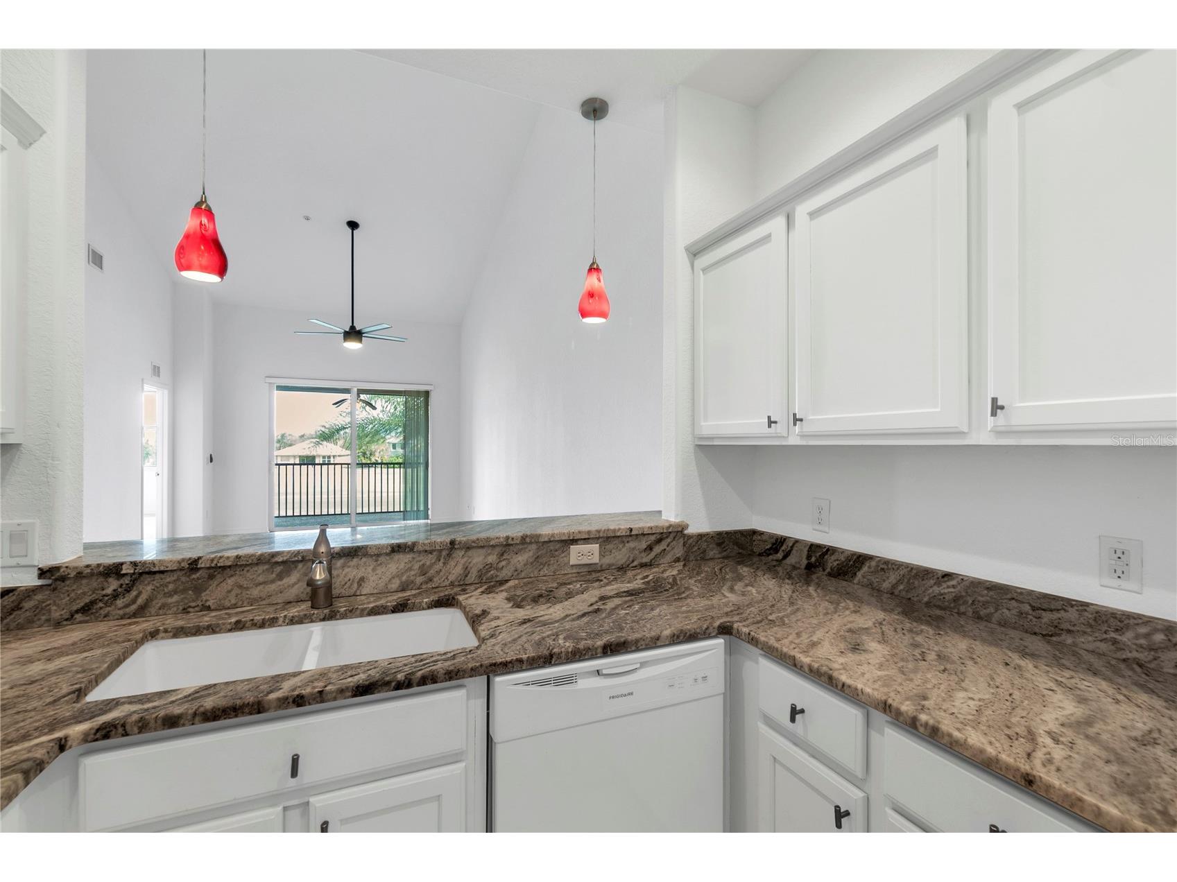 819 Fairwaycove Lane #203 Bradenton FL 34212 A4685284 image29