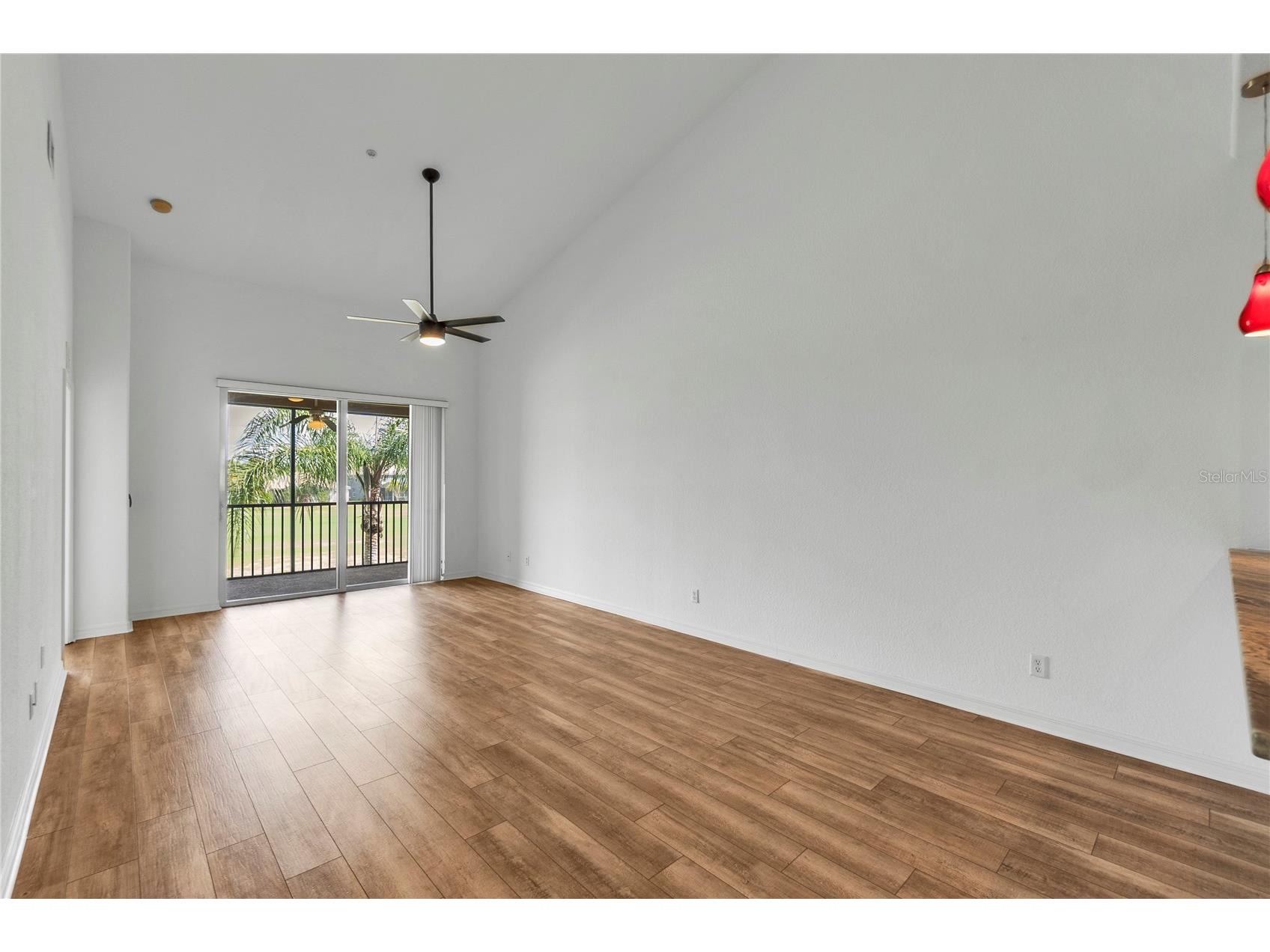 819 Fairwaycove Lane #203 Bradenton FL 34212 A4685284 image32
