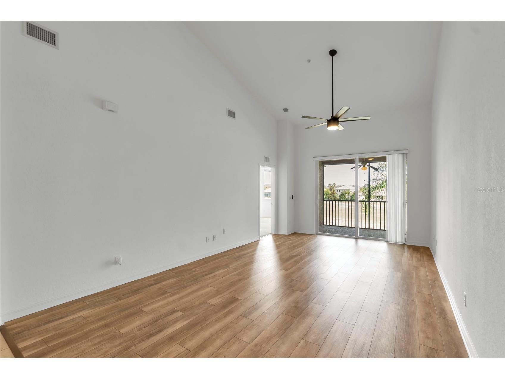 819 Fairwaycove Lane #203 Bradenton FL 34212 A4685284 image33