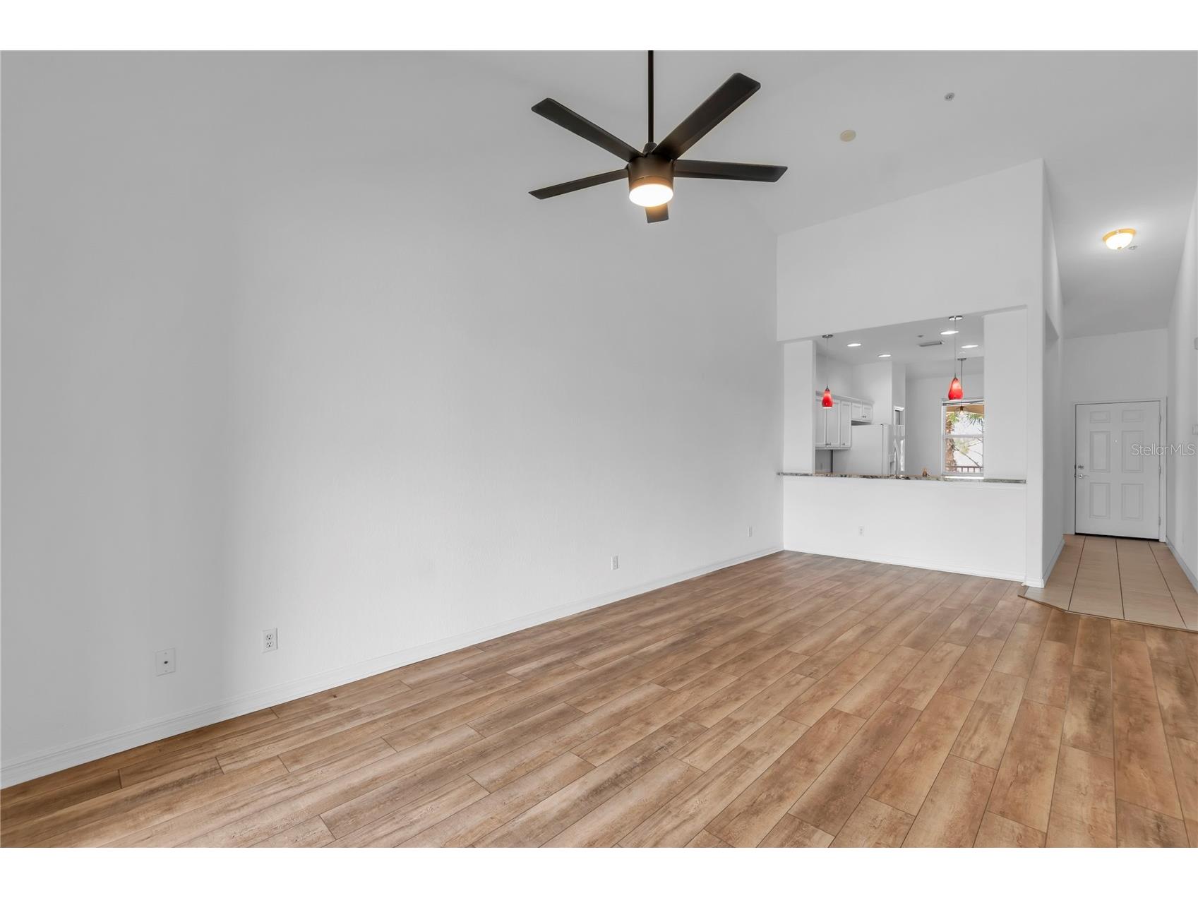 819 Fairwaycove Lane #203 Bradenton FL 34212 A4685284 image35