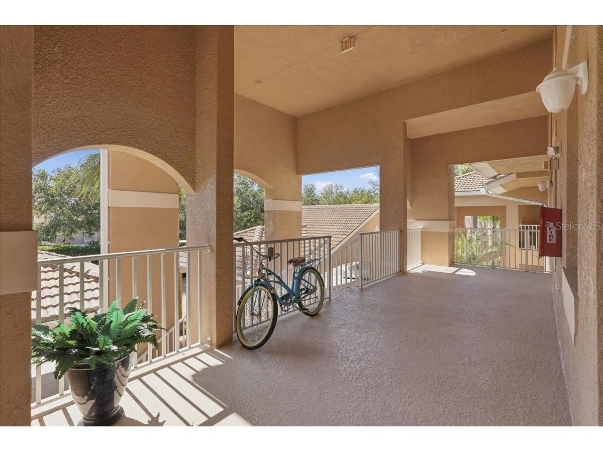 819 Fairwaycove Lane #204 Bradenton FL 34212 A4693495 image4