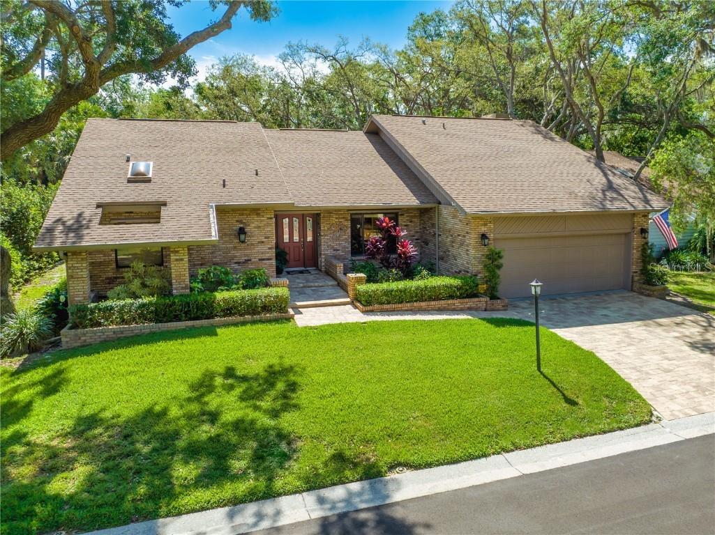 819 Hampton Wood Court Sarasota FL 34232 A4568046 image1