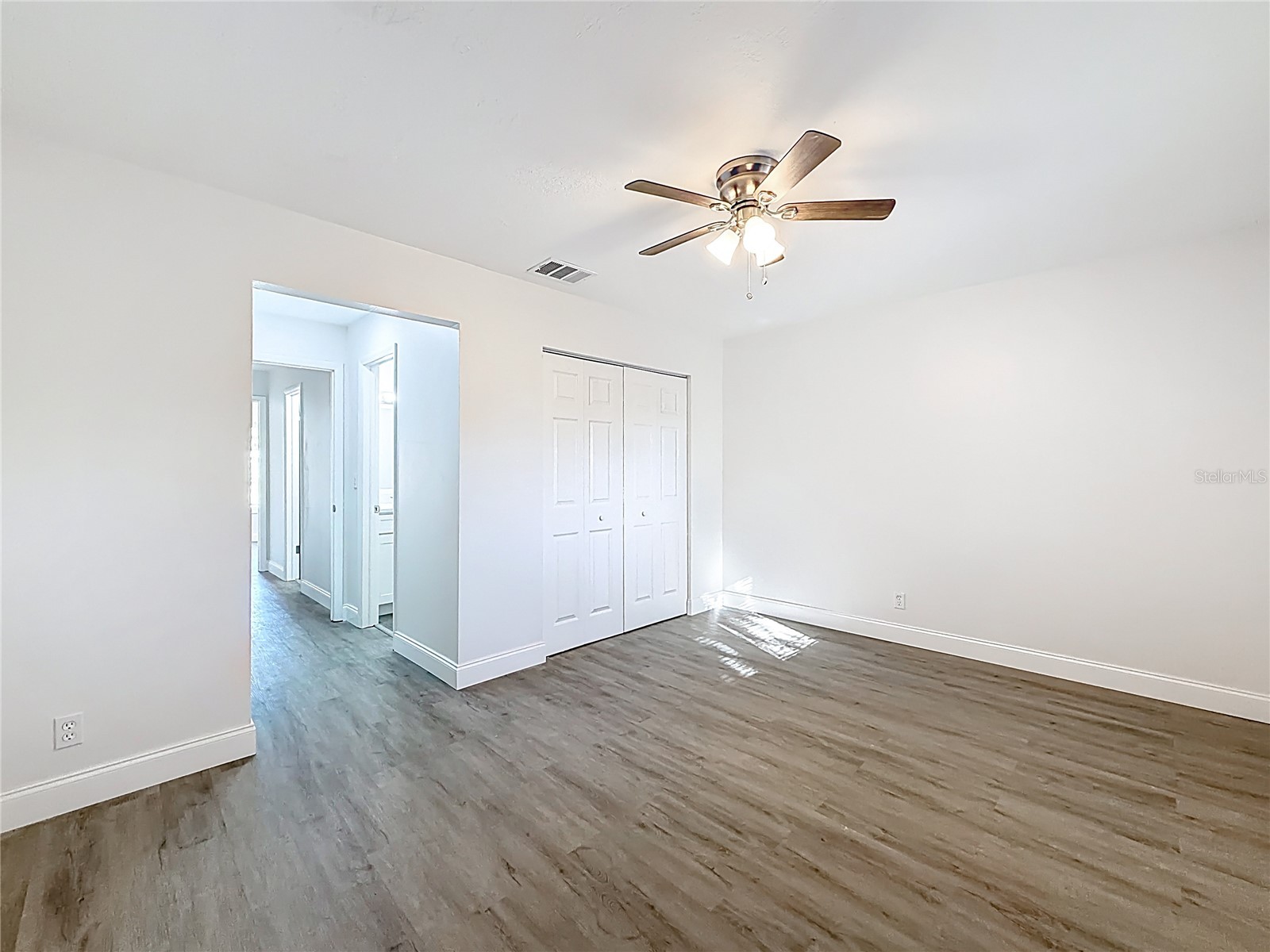 819 Helmsman Way Palm Harbor FL 34685 O6386163 image16