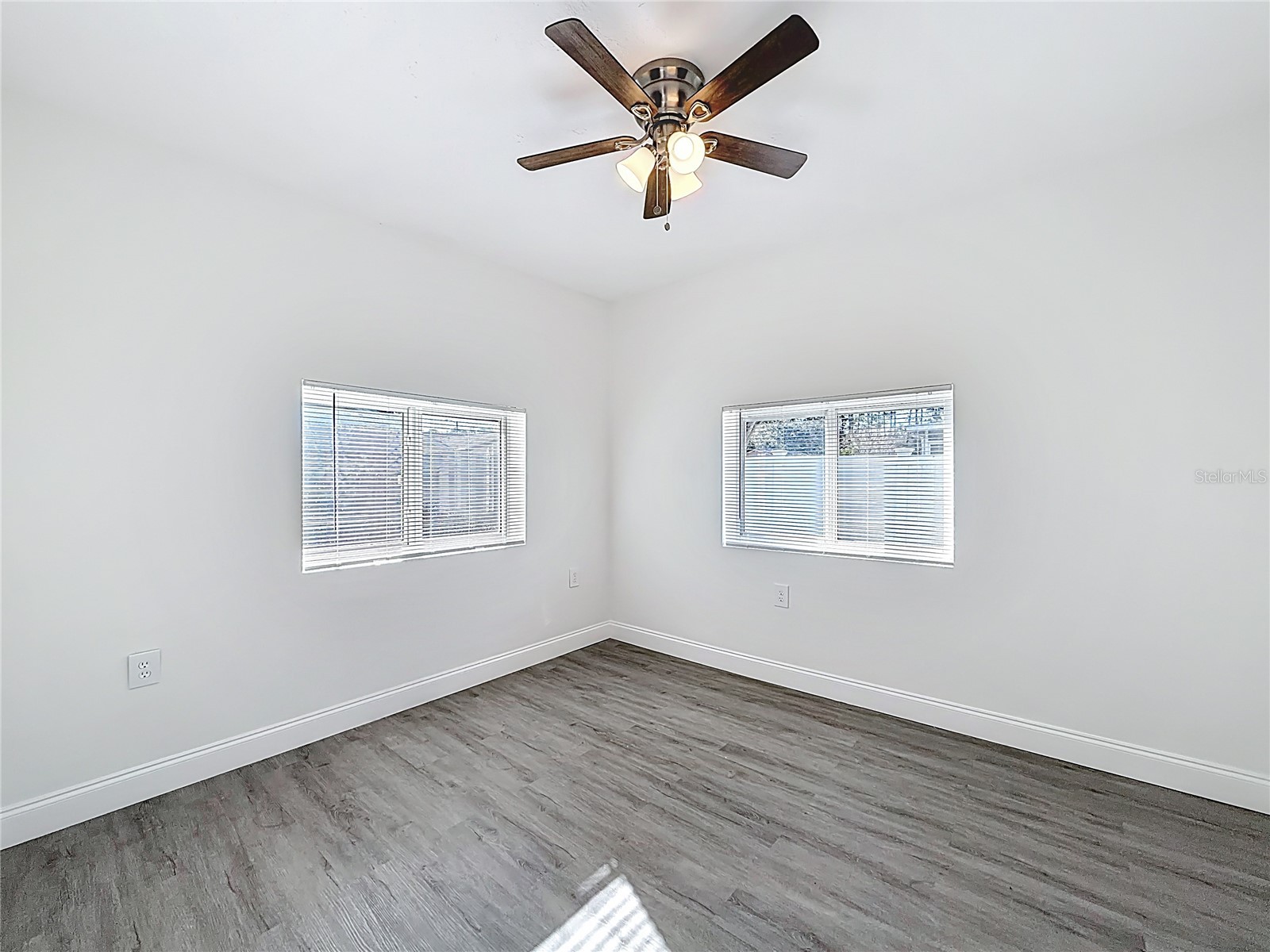 819 Helmsman Way Palm Harbor FL 34685 O6386163 image20