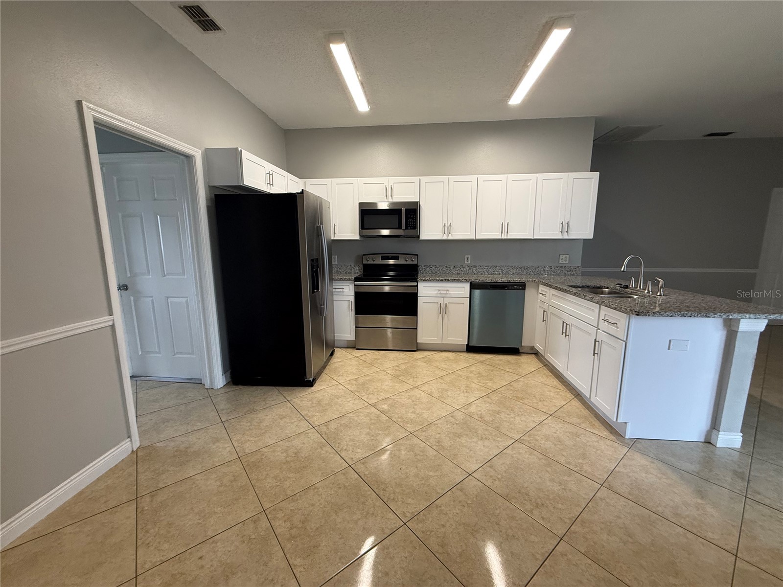 819 Jarnac Drive Kissimmee FL 34759 S5149070 image4