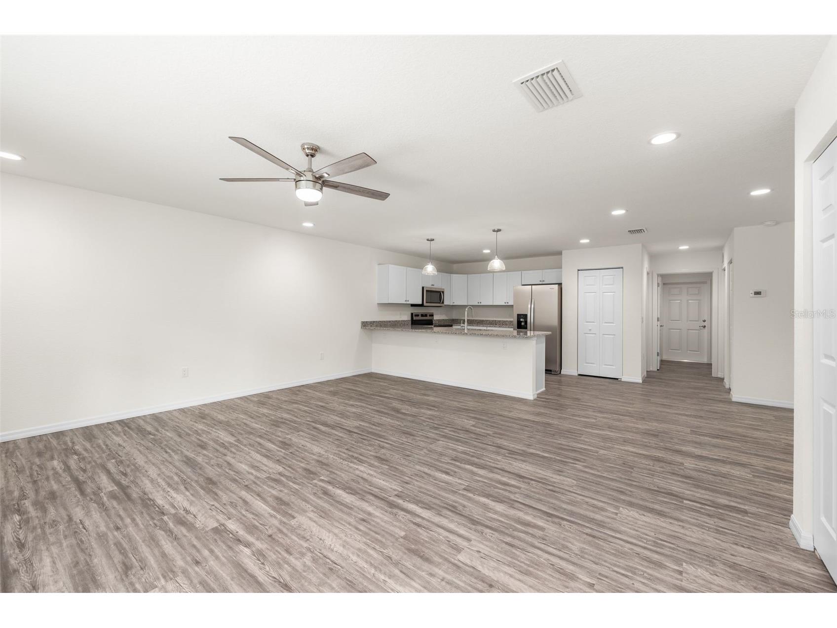 819 NE 10th Street Ocala FL 34470 OM725536 image4