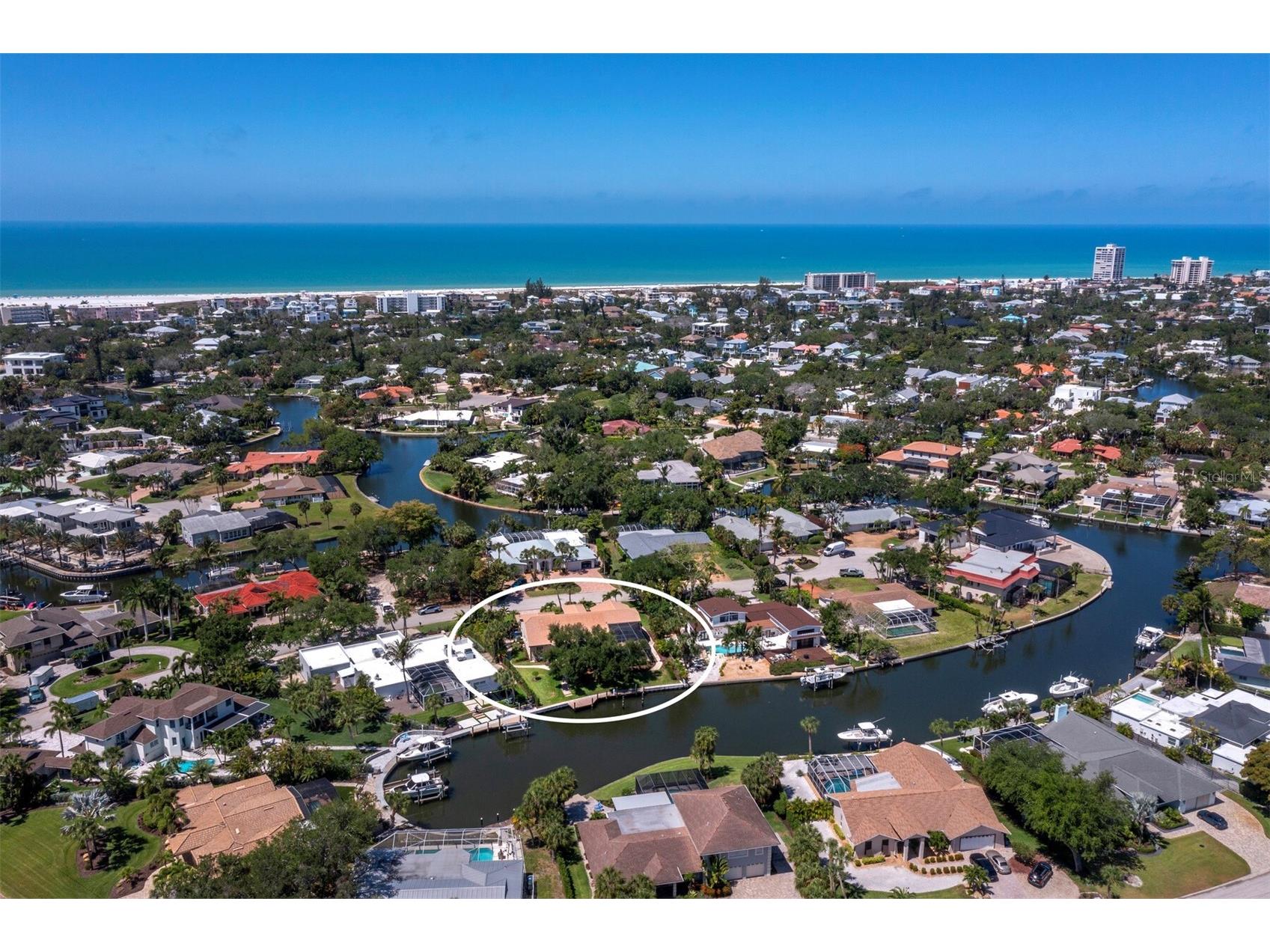 819 Paradise Way Sarasota FL 34242 - GRAND CANAL A4693282 image2