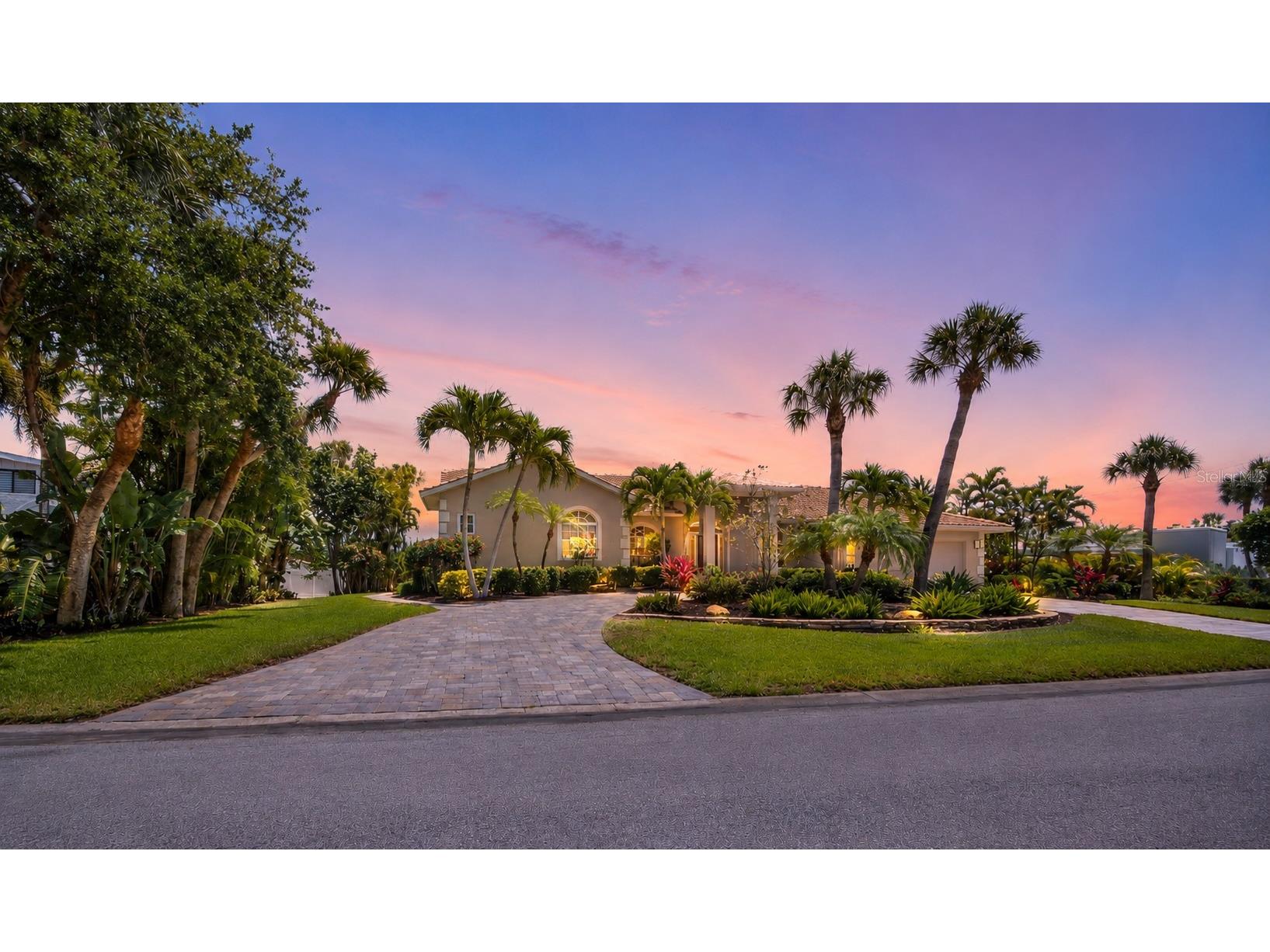 819 Paradise Way Sarasota FL 34242 - GRAND CANAL A4693282 image3