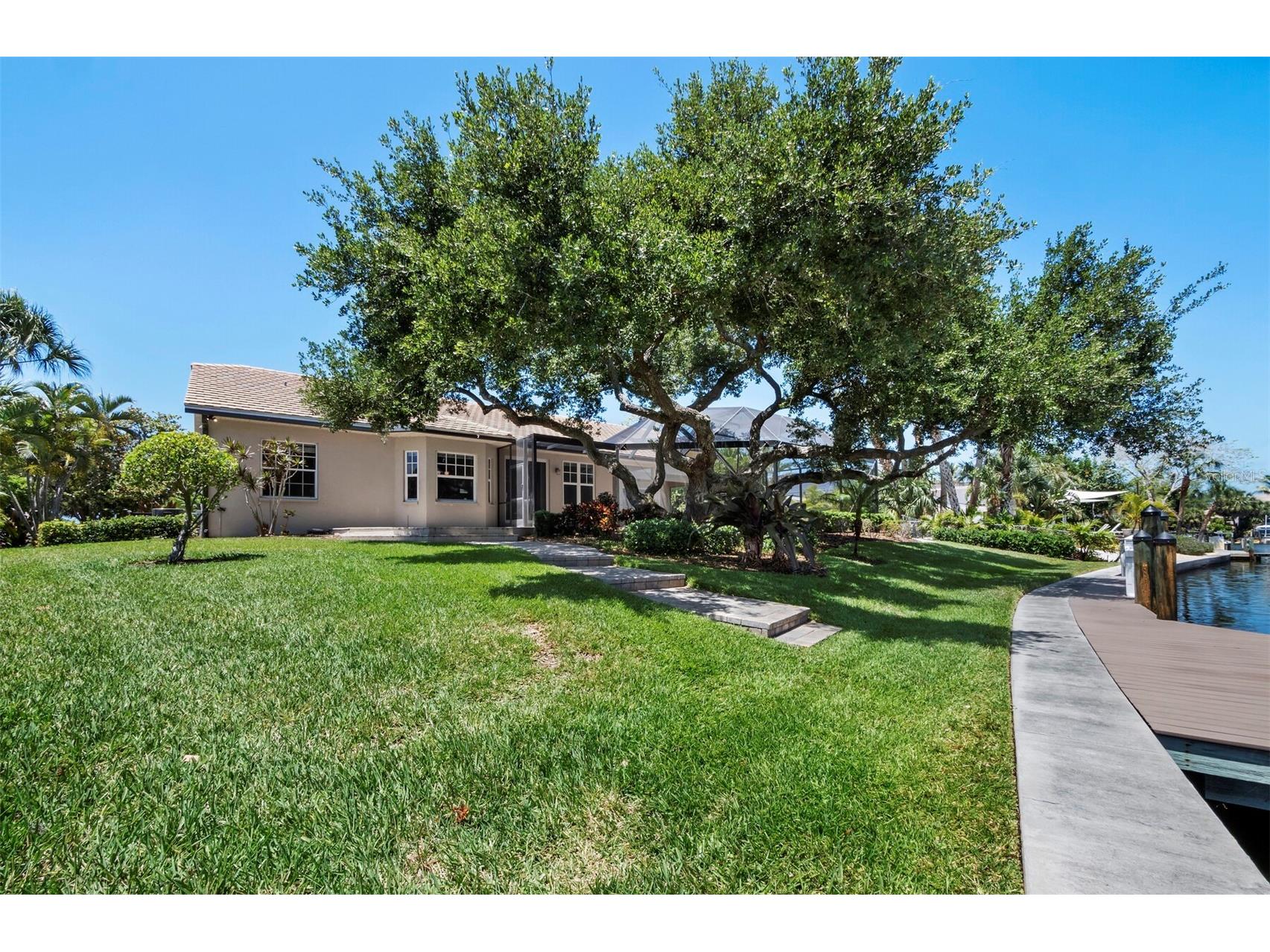 819 Paradise Way Sarasota FL 34242 - GRAND CANAL A4693282 image39