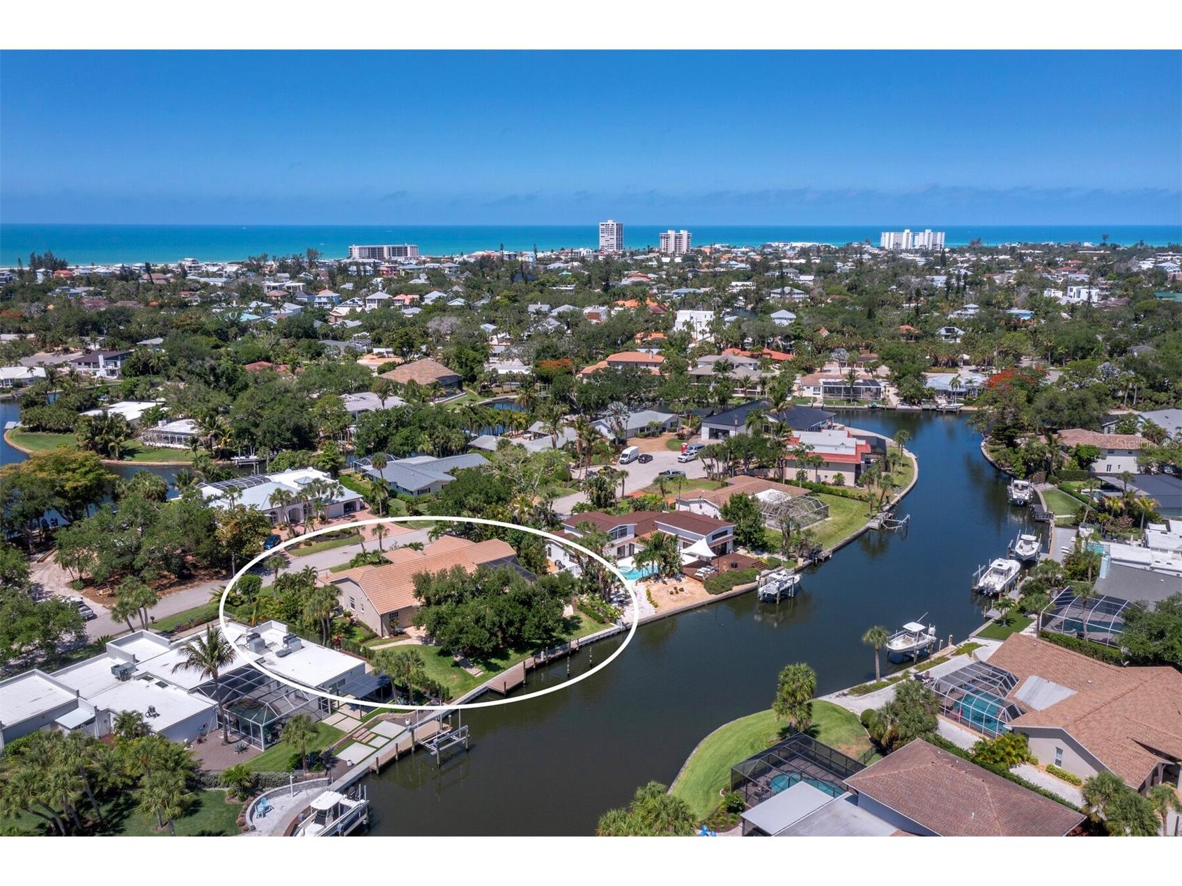 819 Paradise Way Sarasota FL 34242 - GRAND CANAL A4693282 image44