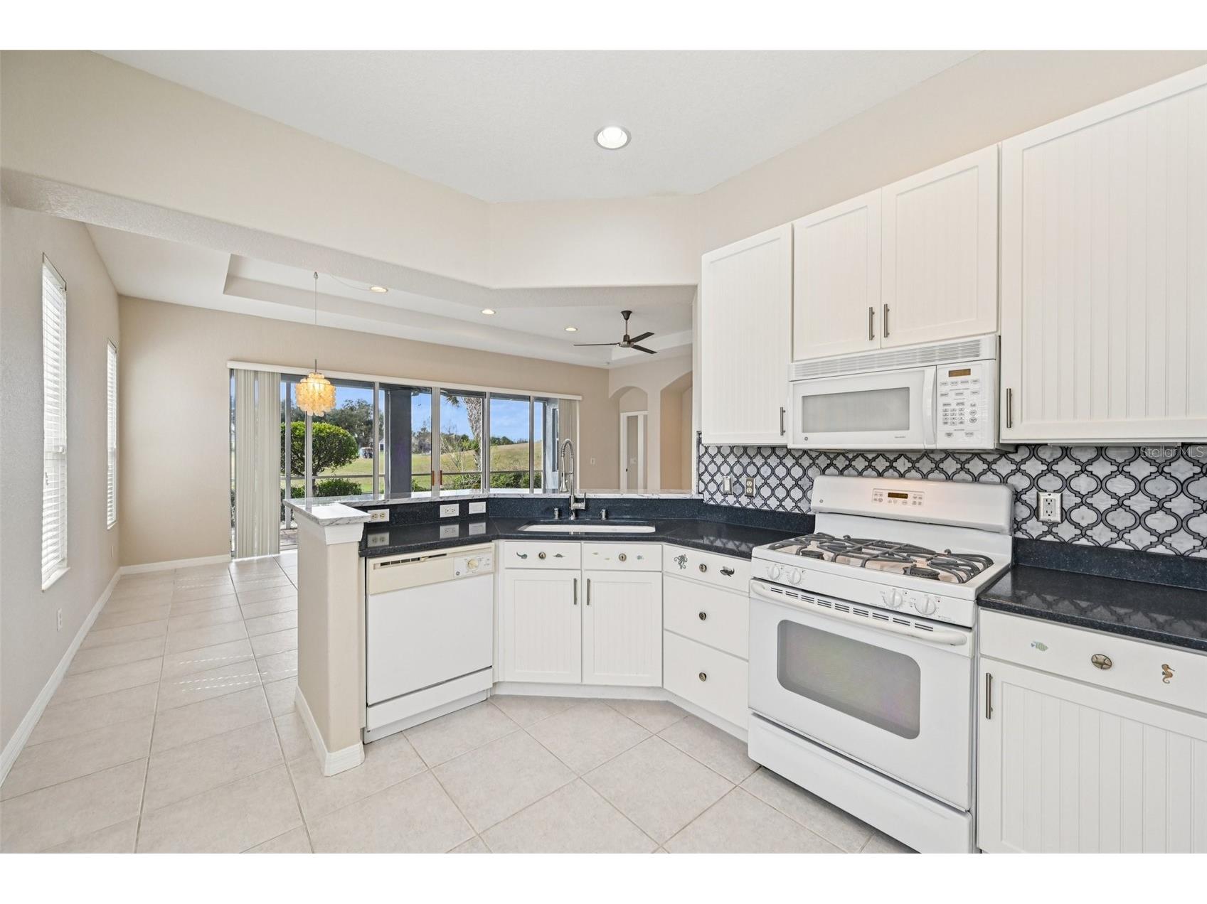 819 Regal Manor Way Sun City Center FL 33573 TB8480425 image12