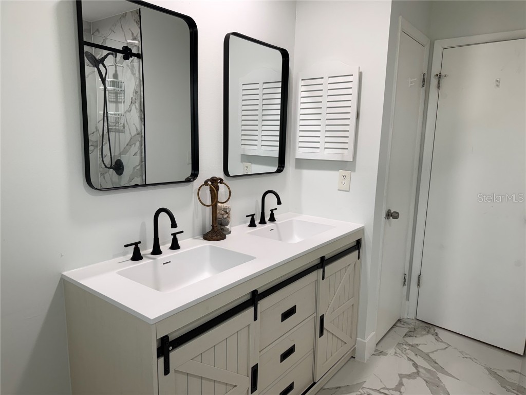 819 S Gondola Drive Venice FL 34293 A4672194 image33