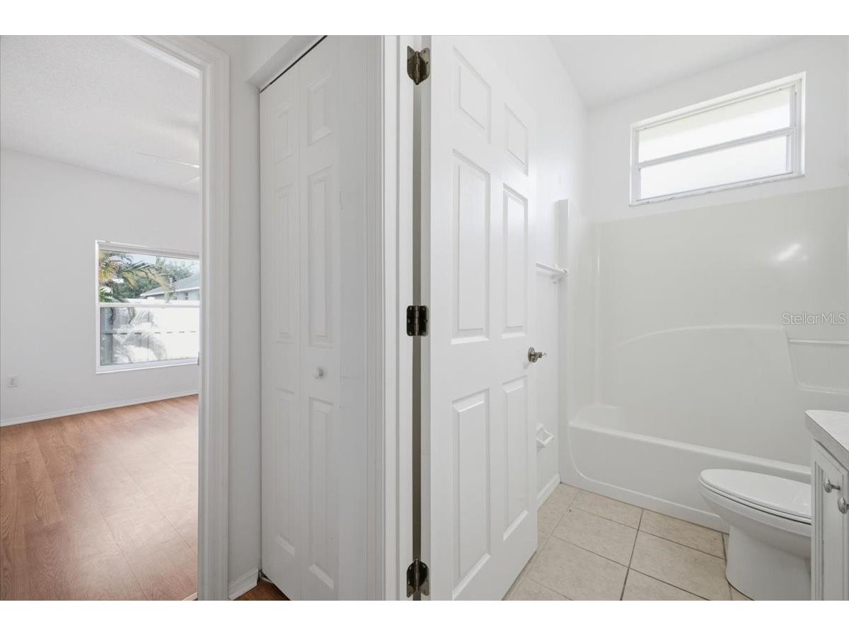 819 Springwood Circle Bradenton FL 34212 TB8520983 image51