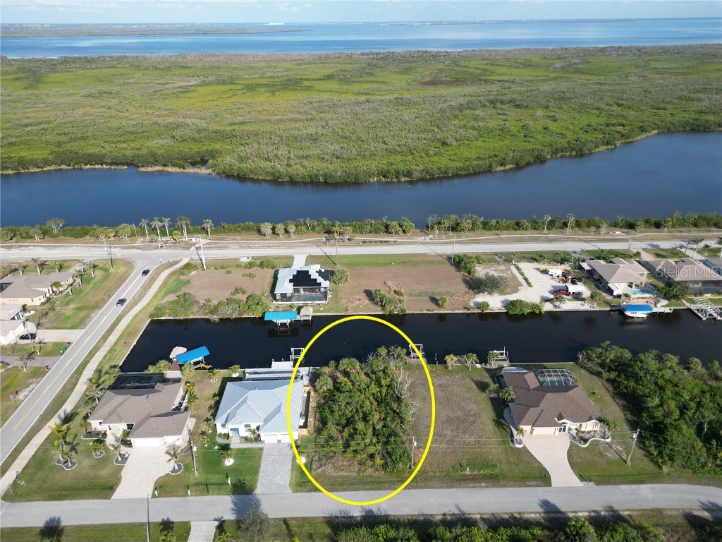 8190 Clyde Circle Port Charlotte FL 33981 - CLYDE WATERWAY D6140572 image1