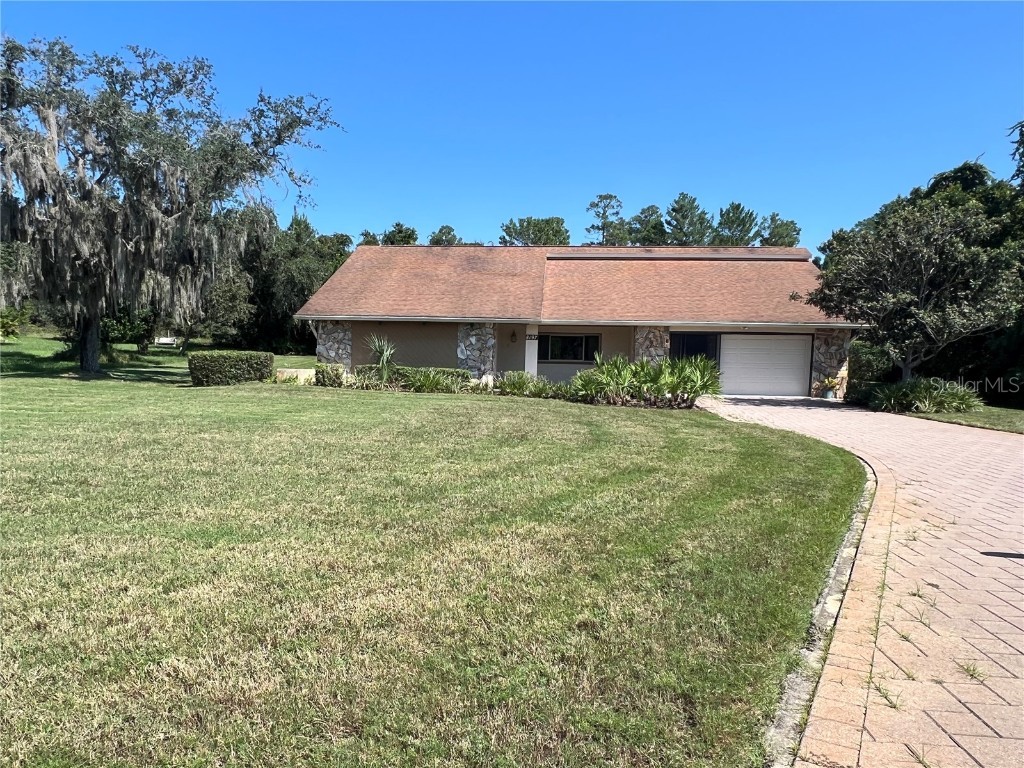 8197 Delaware Drive Weeki Wachee FL 34607 TB8305396 image1