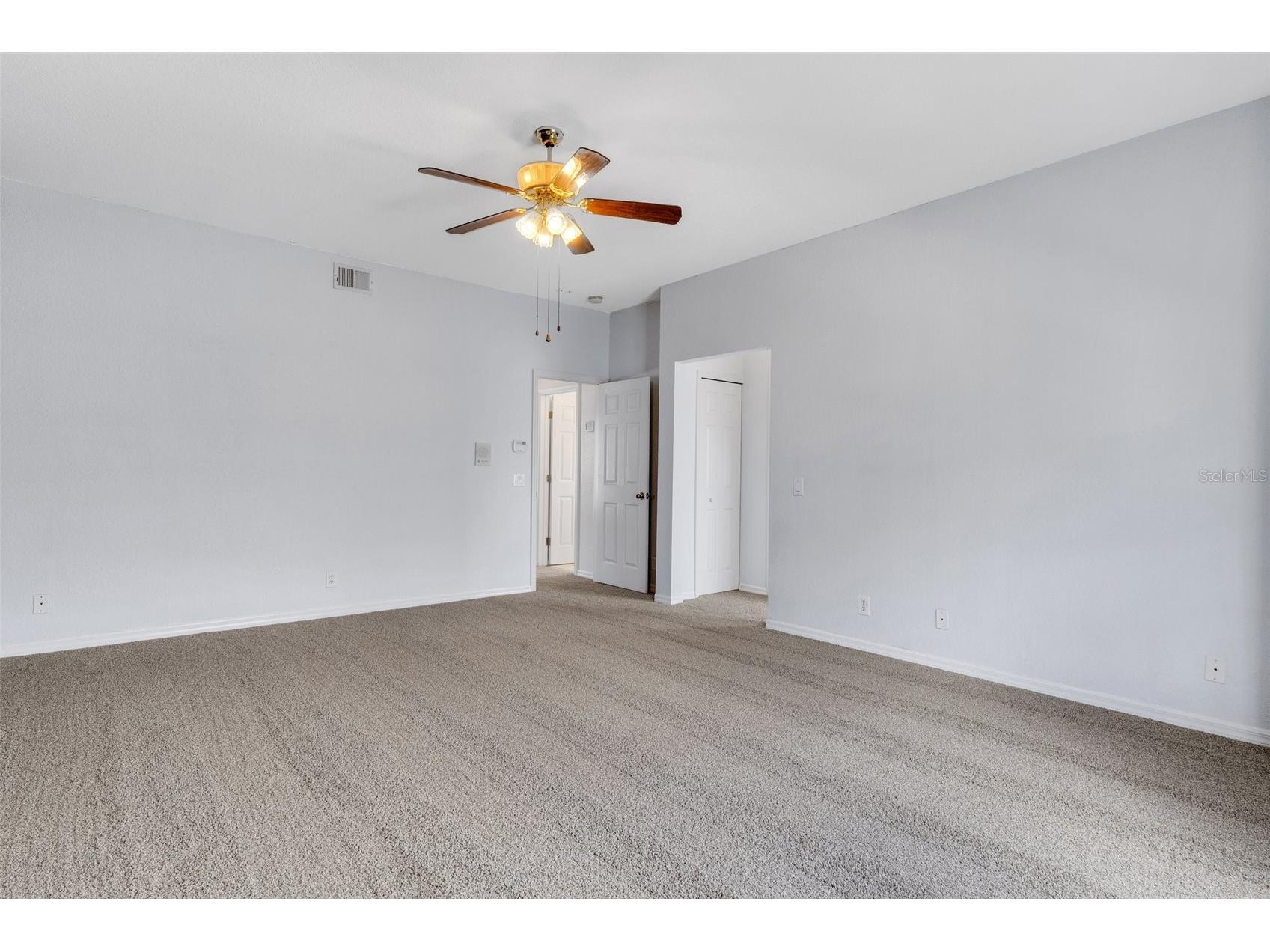 8198 Eagles Park Dr Saint Petersburg FL 33709 TB8511773 image32