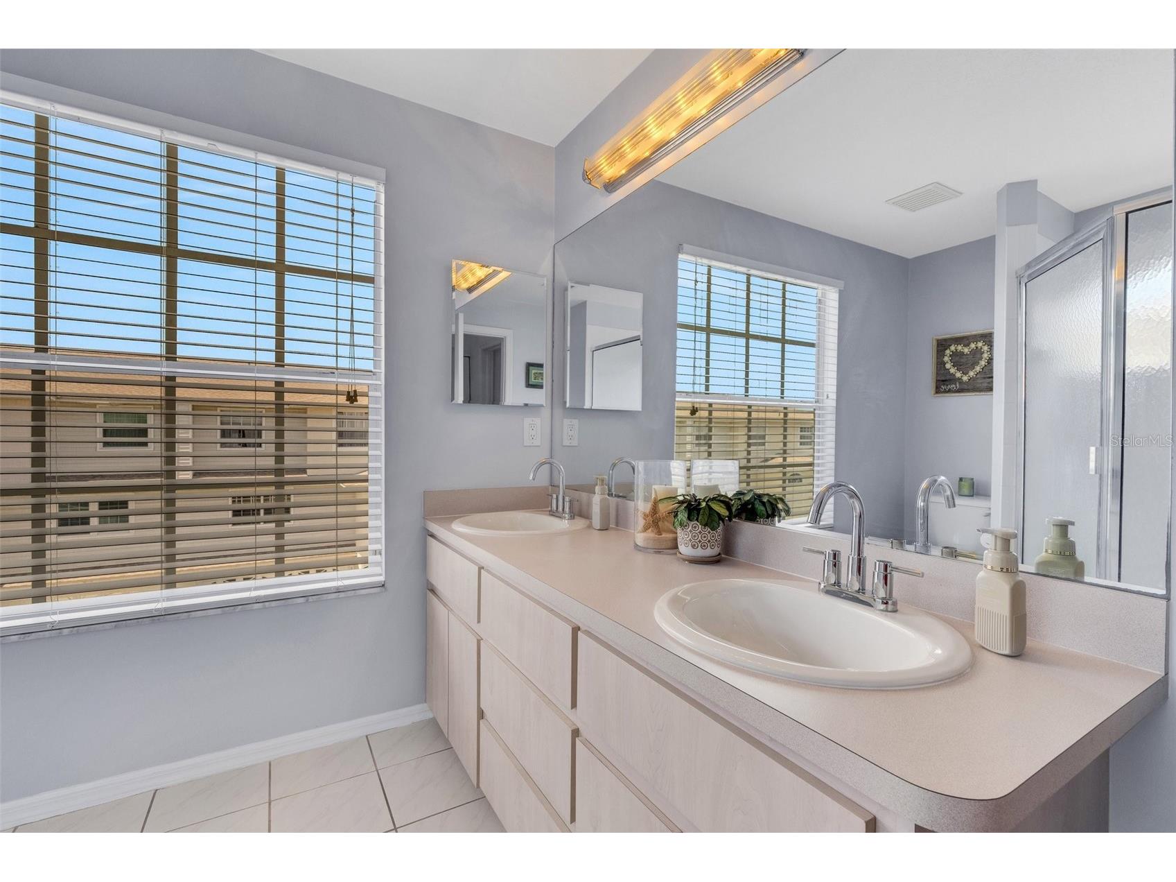 8198 Eagles Park Dr Saint Petersburg FL 33709 TB8511773 image35