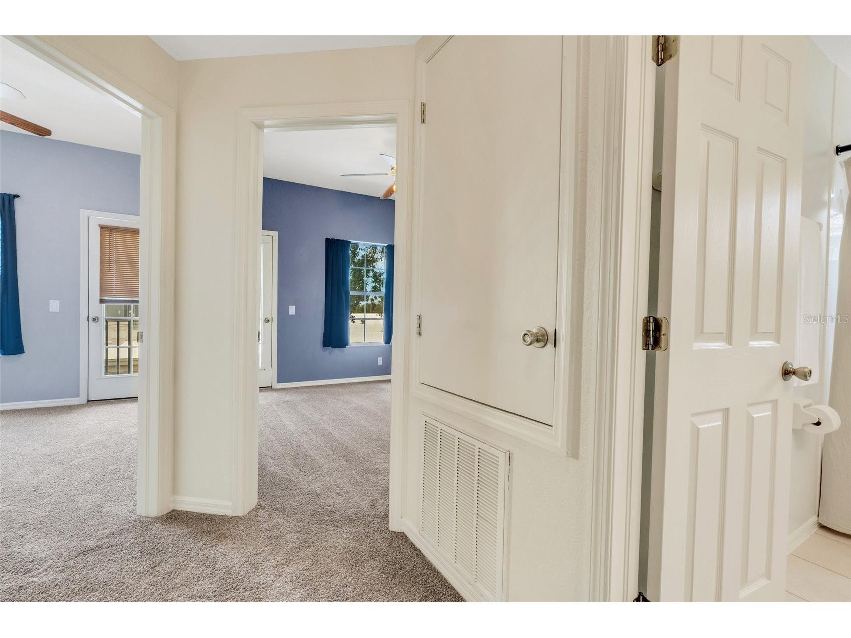 8198 Eagles Park Dr Saint Petersburg FL 33709 TB8511773 image38