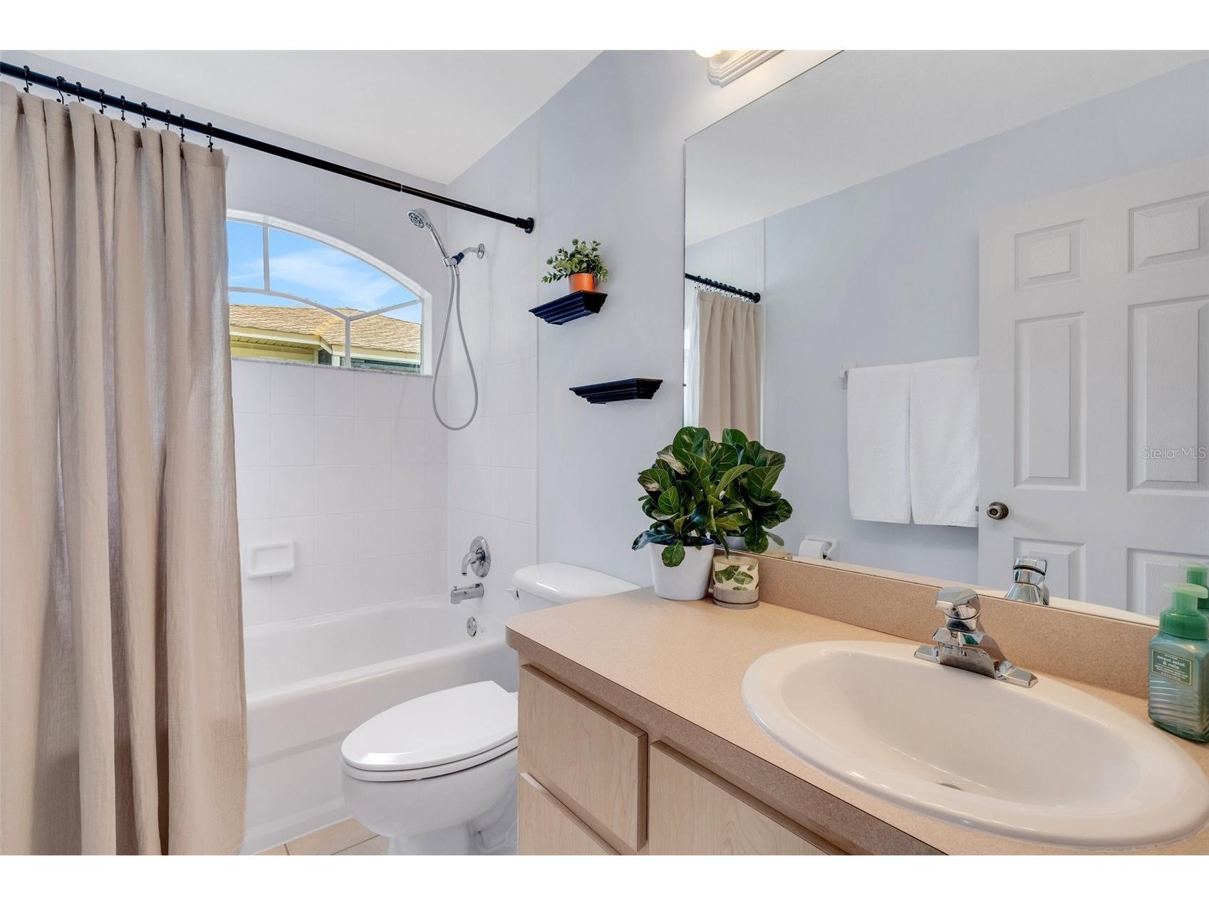 8198 Eagles Park Dr Saint Petersburg FL 33709 TB8511773 image44
