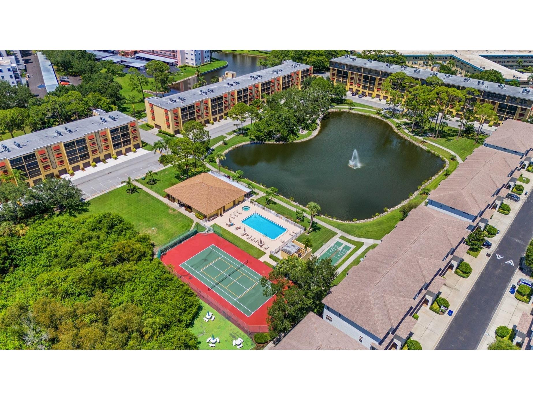 8198 Eagles Park Dr Saint Petersburg FL 33709 TB8511773 image56