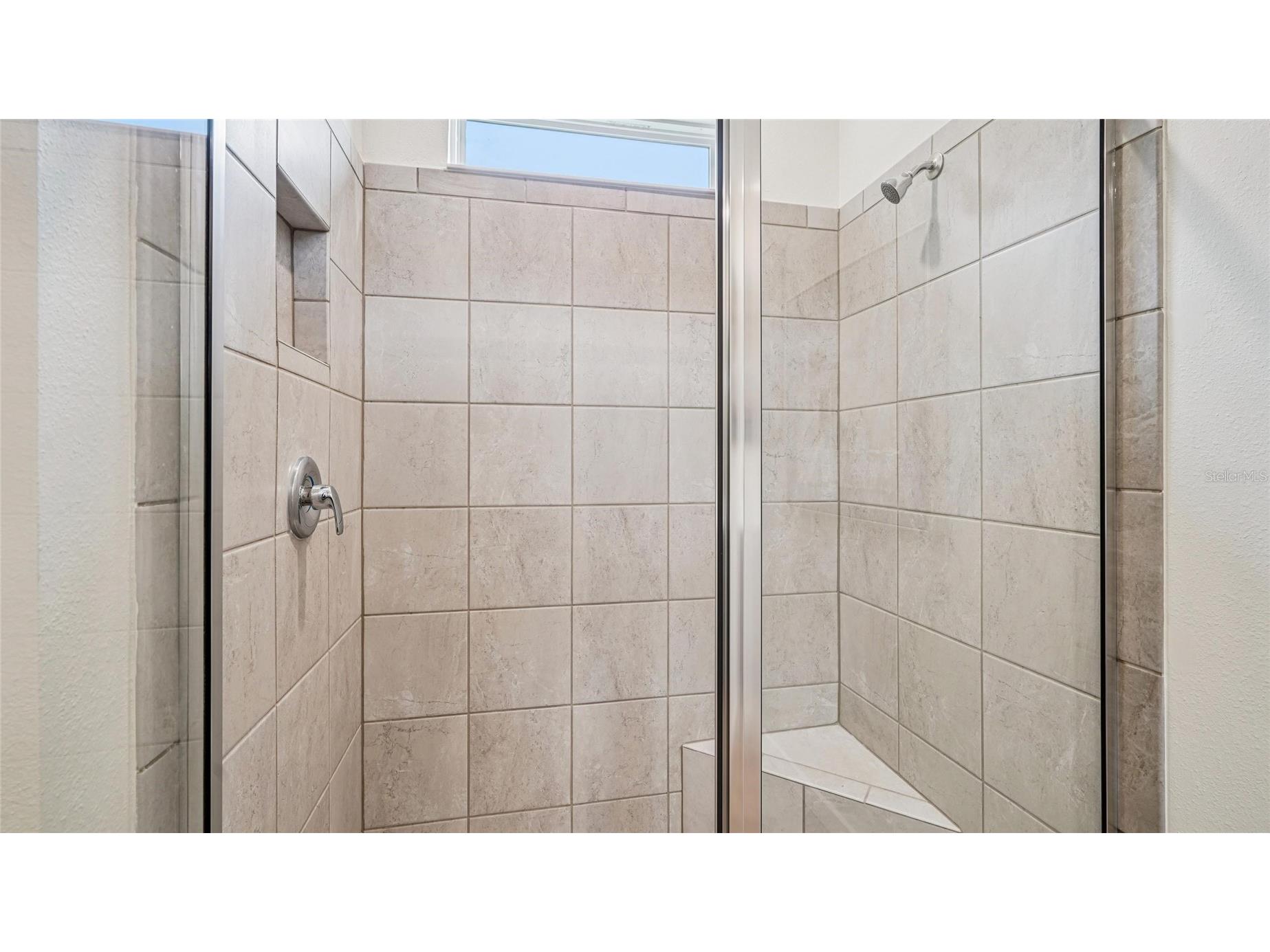 8198 Ives Place Wildwood FL 34785 OM716802 image16