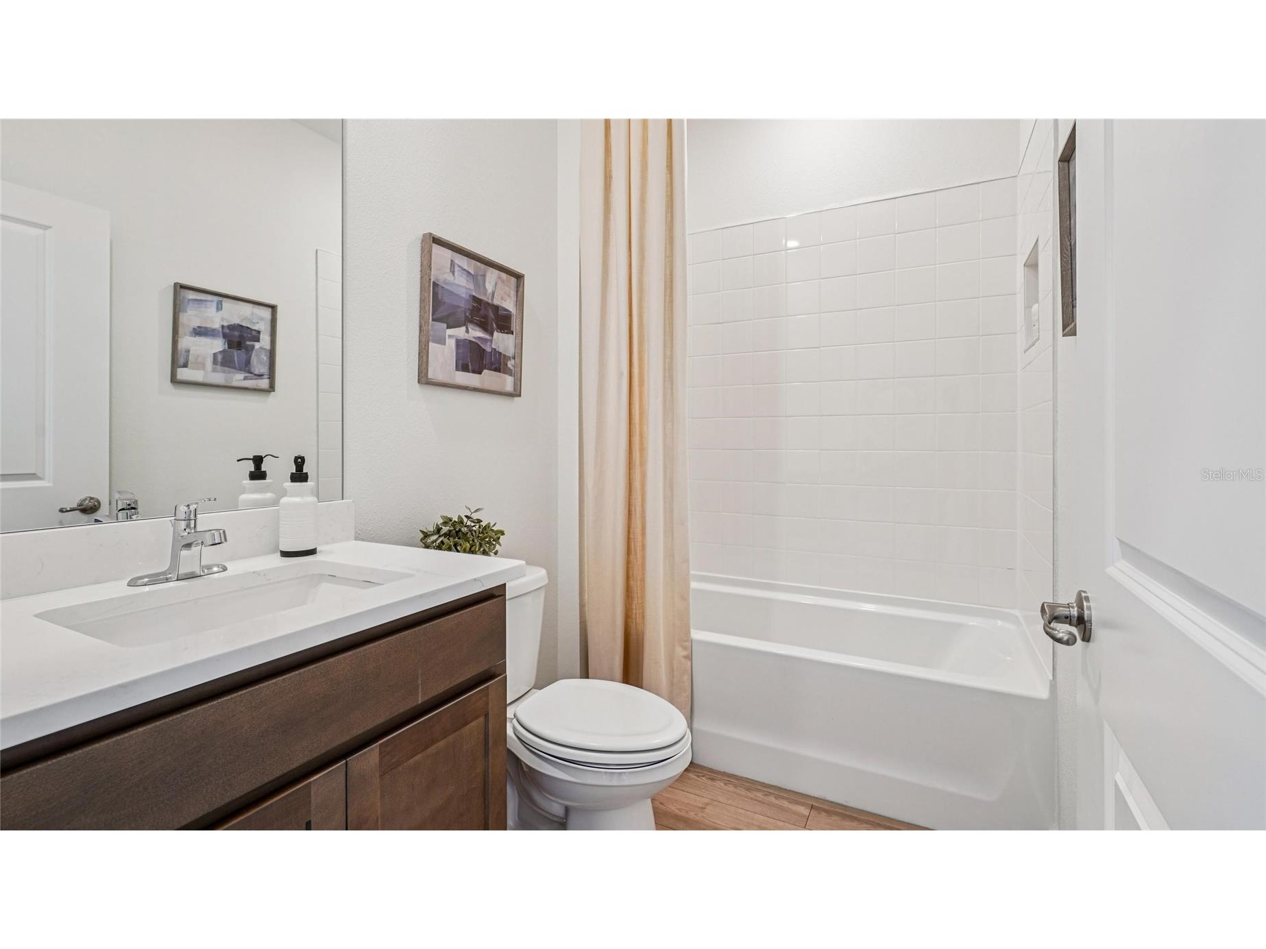 8198 Ives Place Wildwood FL 34785 OM716802 image17