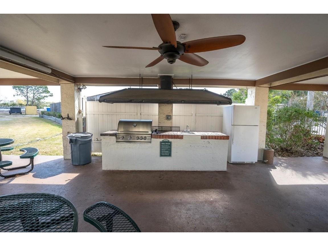8198 Terrace Garden Drive #511 Saint Petersburg FL 33709 TB8400032 image45