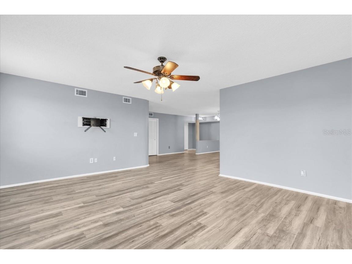 8198 Terrace Garden Drive #511 Saint Petersburg FL 33709 TB8400032 image9