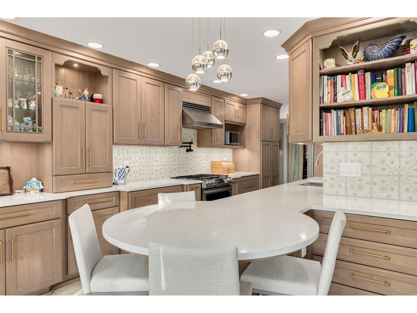 8198 Terrace Garden Drive N #202 Saint Petersburg FL 33709 TB8468528 image4