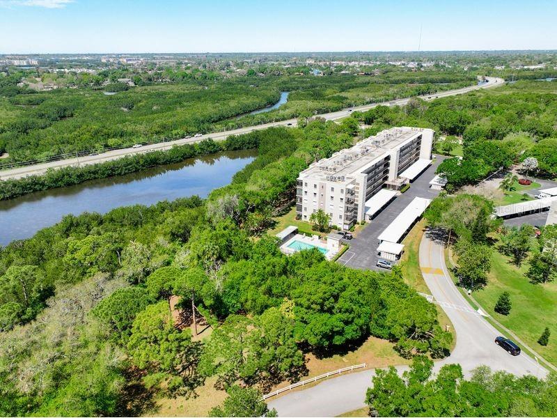 8198 Terrace Garden Drive N #205 Saint Petersburg FL 33709 - JOE'S CREEK U8235576 image1