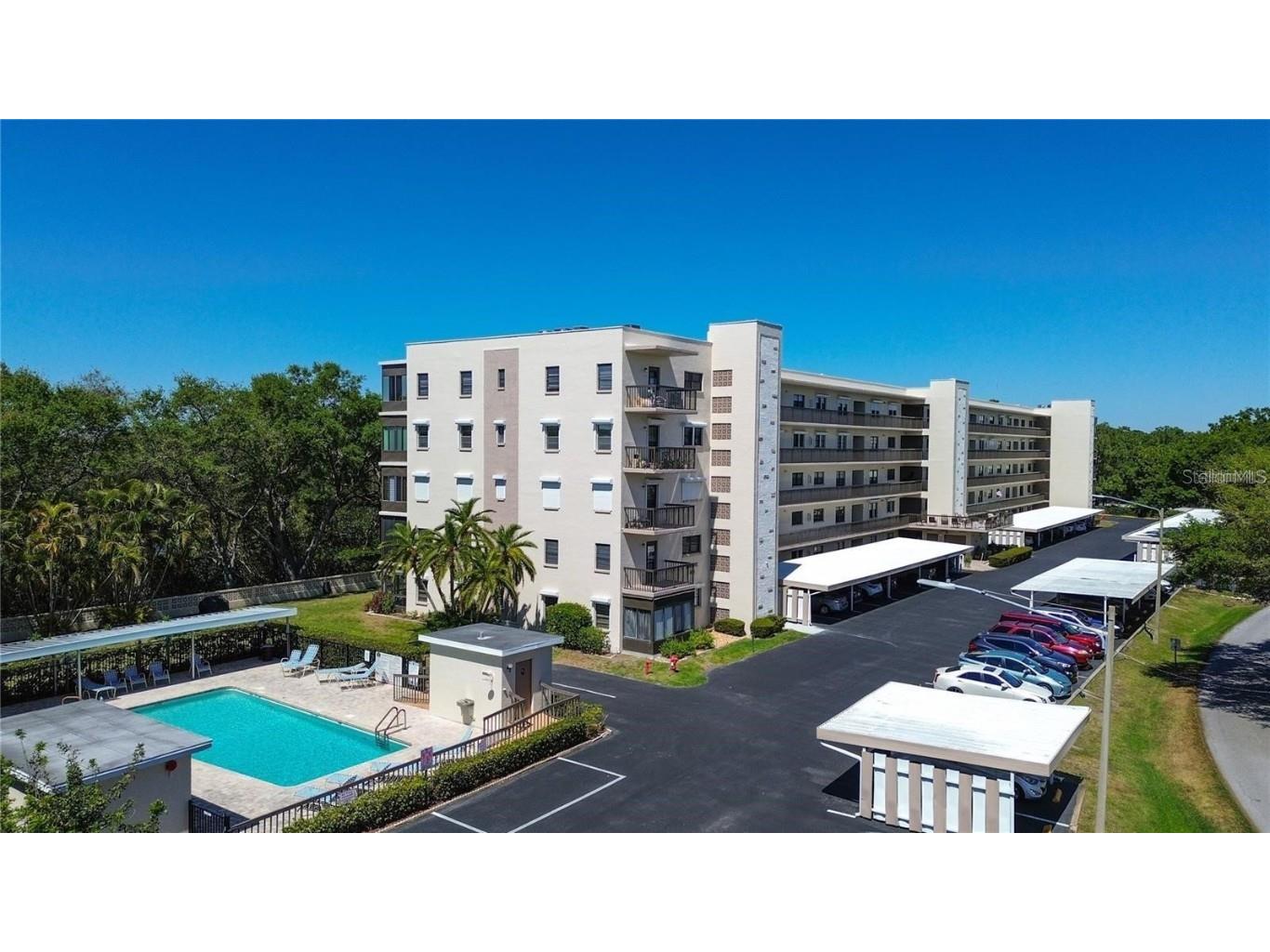 8198 Terrace Garden Drive N #403 Saint Petersburg FL 33709 U8209818 image1