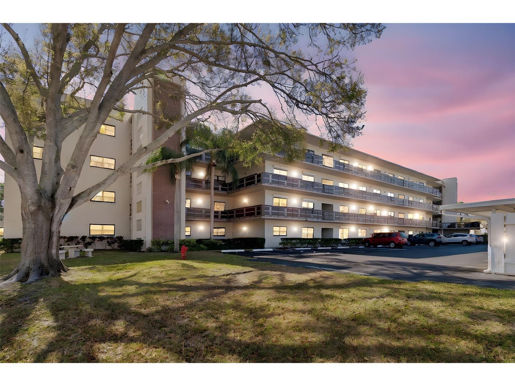 8199 Terrace Garden Drive N #114 Saint Petersburg FL 33709 TB8480660 image1