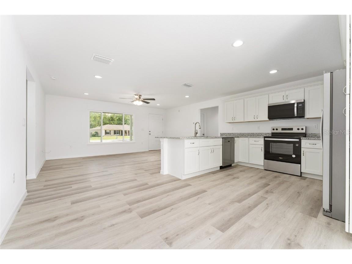 82 Fisher Terrace Ocklawaha FL 32179 O6352958 image18