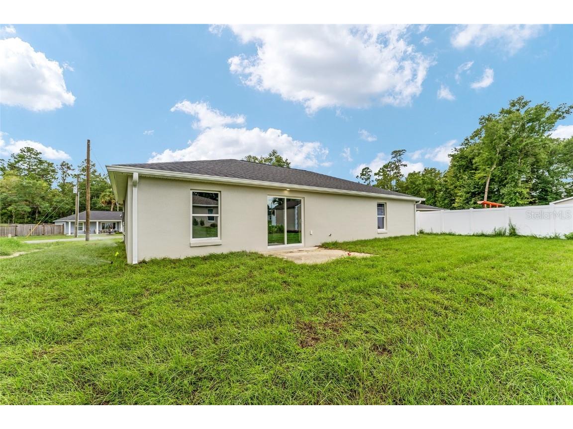 82 Fisher Terrace Ocklawaha FL 32179 O6352958 image3
