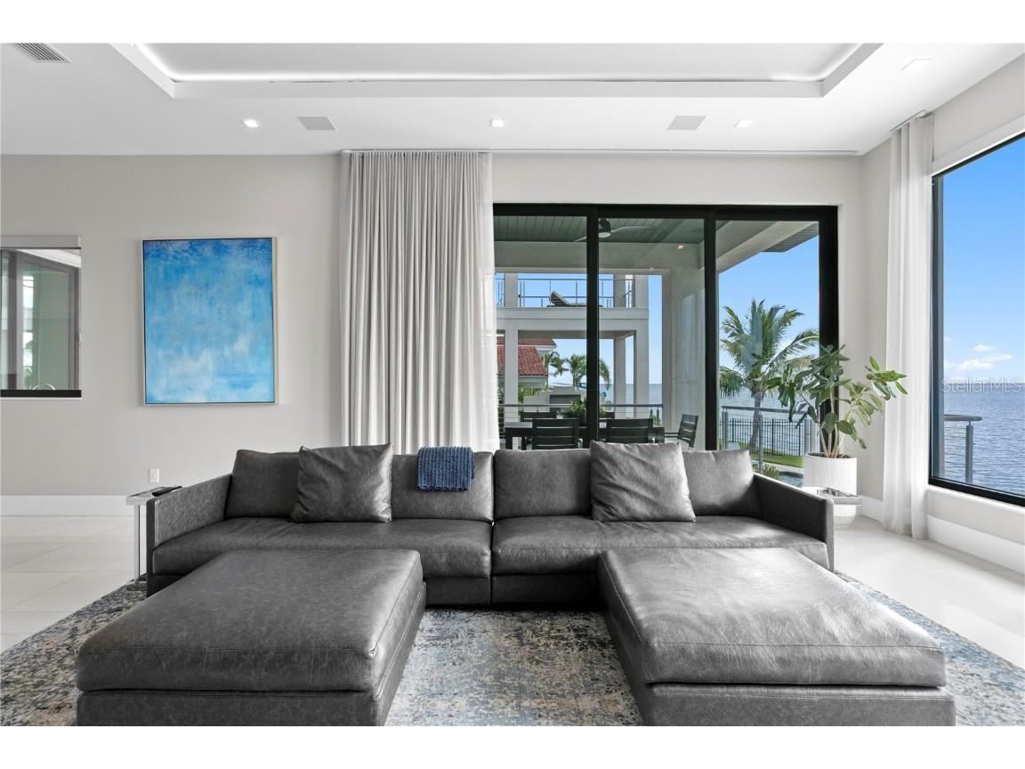 82 Martinique Avenue Tampa FL 33606 TB8446032 image24