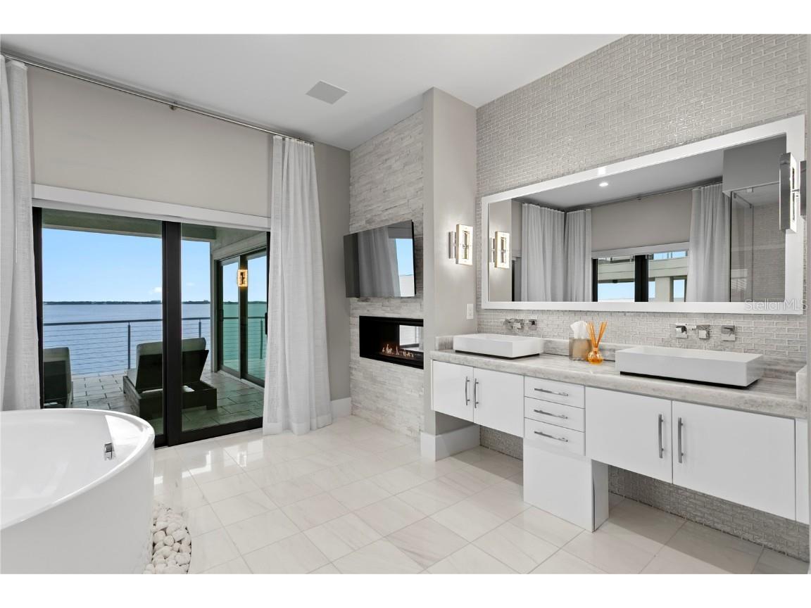 82 Martinique Avenue Tampa FL 33606 TB8446032 image39