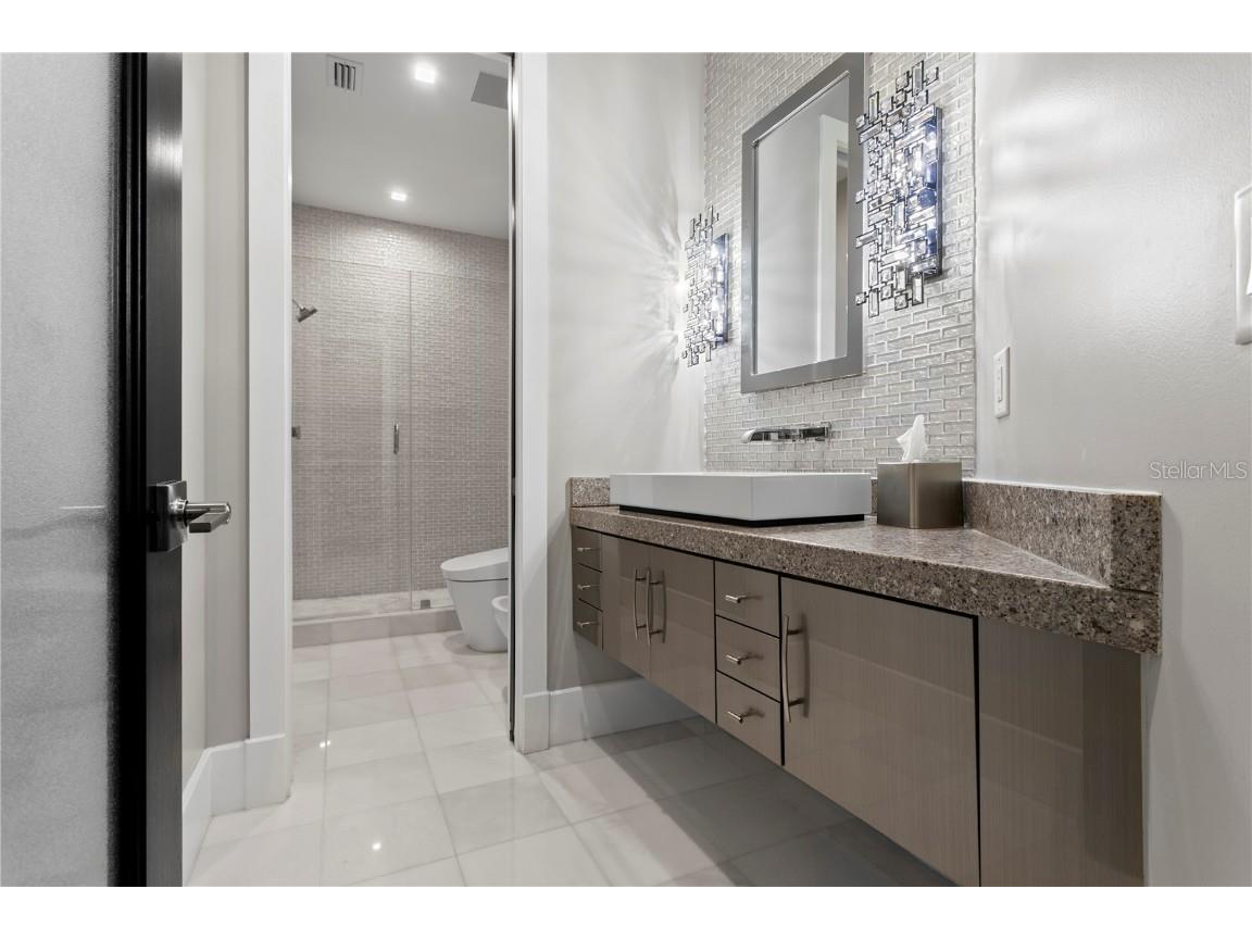 82 Martinique Avenue Tampa FL 33606 TB8446032 image45