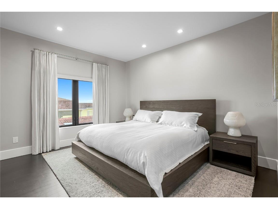 82 Martinique Avenue Tampa FL 33606 TB8446032 image47