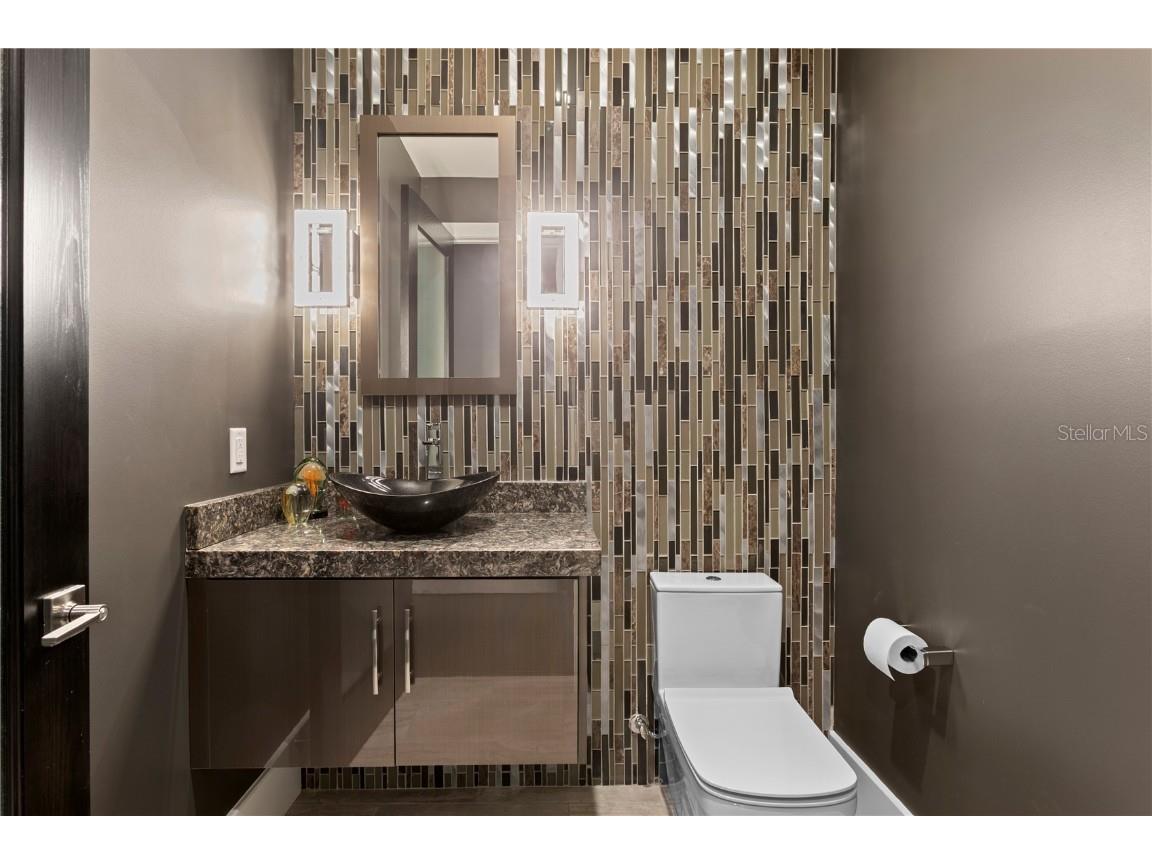 82 Martinique Avenue Tampa FL 33606 TB8446032 image54