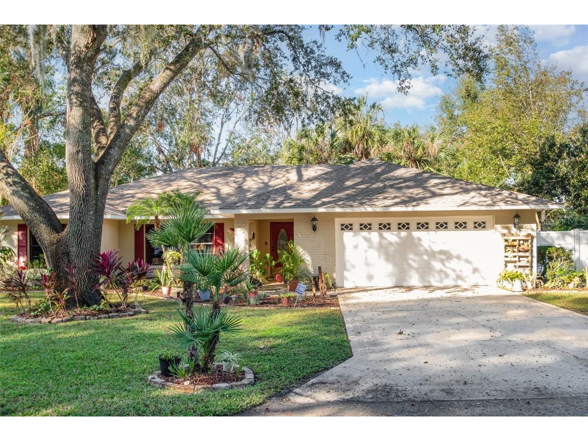 82 Whitcomb Avenue Umatilla FL 32784 O6256846 image1